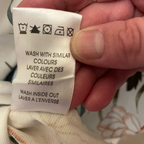 Lovely Size Small A-Line Floral Cold Shoulder Short sleeved dress. - Picture 6 of 10